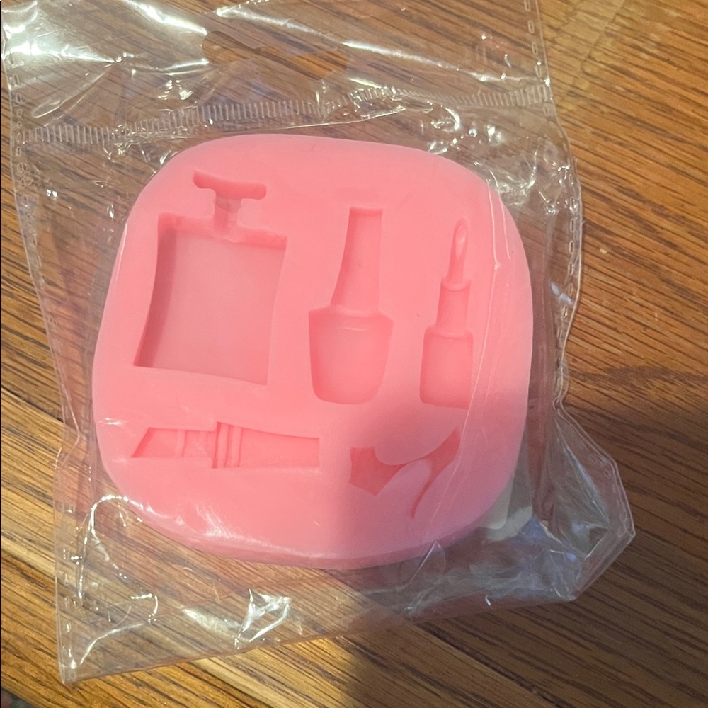 Fashion themed silicone mold for fondant and gumpaste